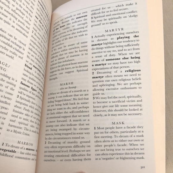 10,000 Dreams Explained Book Pamela Ball Paperback Dictionary 2015 - Picture 4 of 4